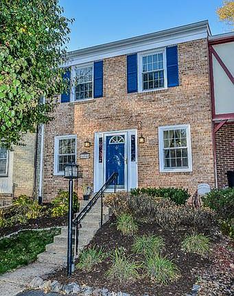 3rd image of 14840 Bodley Sq