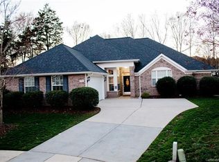 3708 Planters Watch Dr, Charlotte, NC 28278