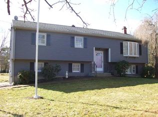 545 Roses Mill Rd, Milford, CT 06460