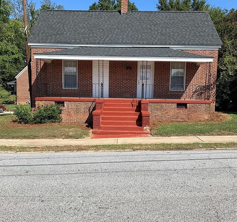 1st image of 222 Mill Ave