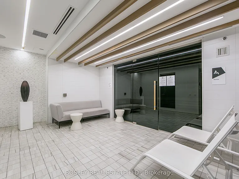 80 Vanauley St #Townhouse 112 — Photo 43