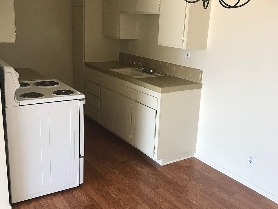 1st image of 2546 Kansas Ave