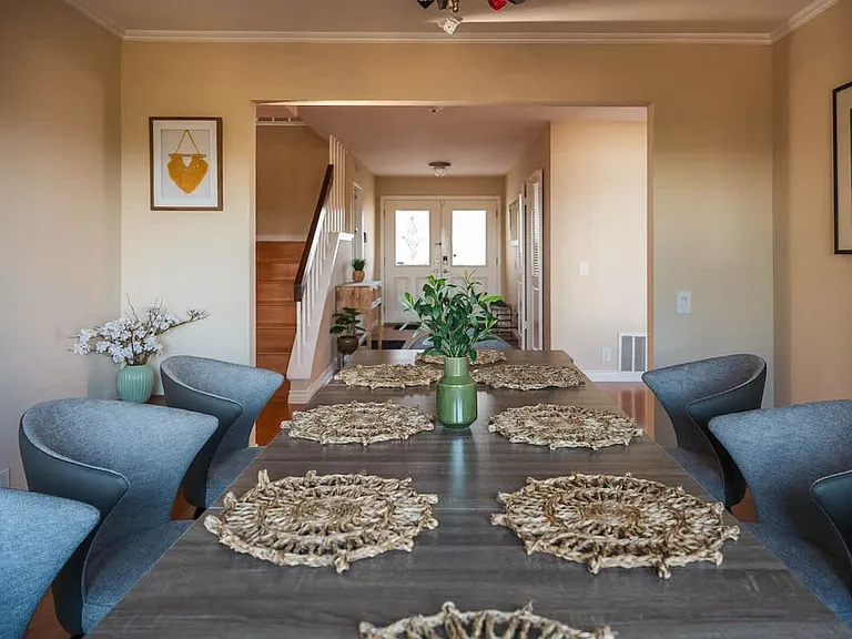 Crest Vista Dr — Photo 60