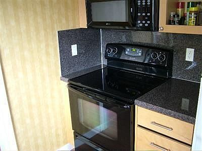 5th image of 6305 S Thompson Ave