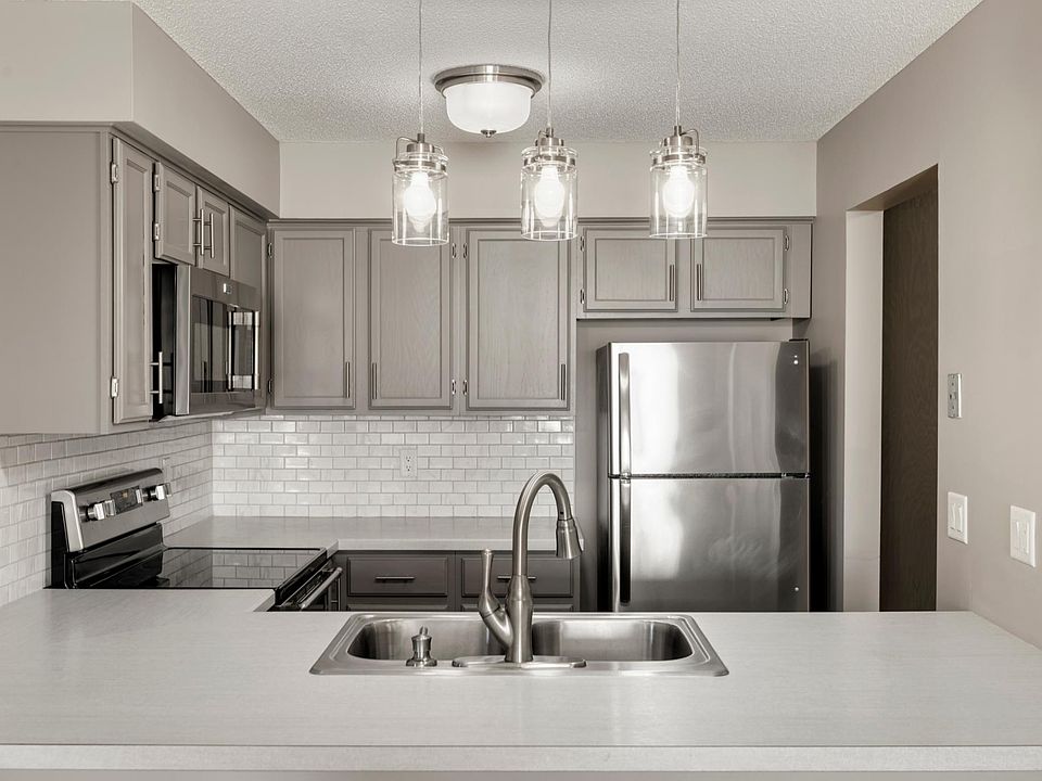 1st image of 2294 Pinehurst Ln
