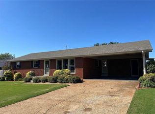 1109 Richton Ave, Muscle Shoals, AL 35661