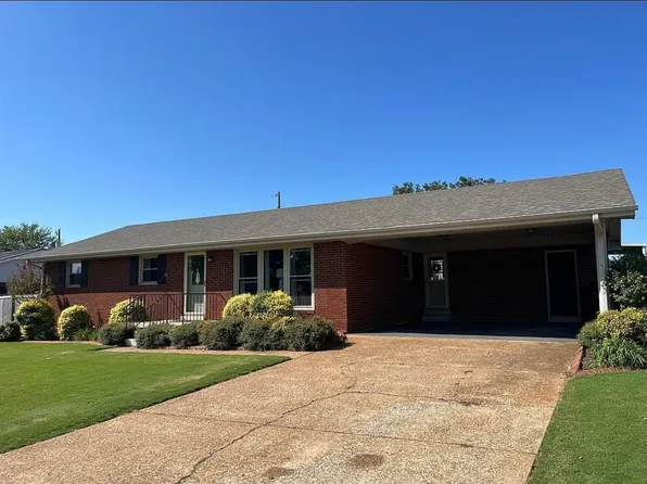 1109 Richton Ave, Muscle Shoals, AL 35661