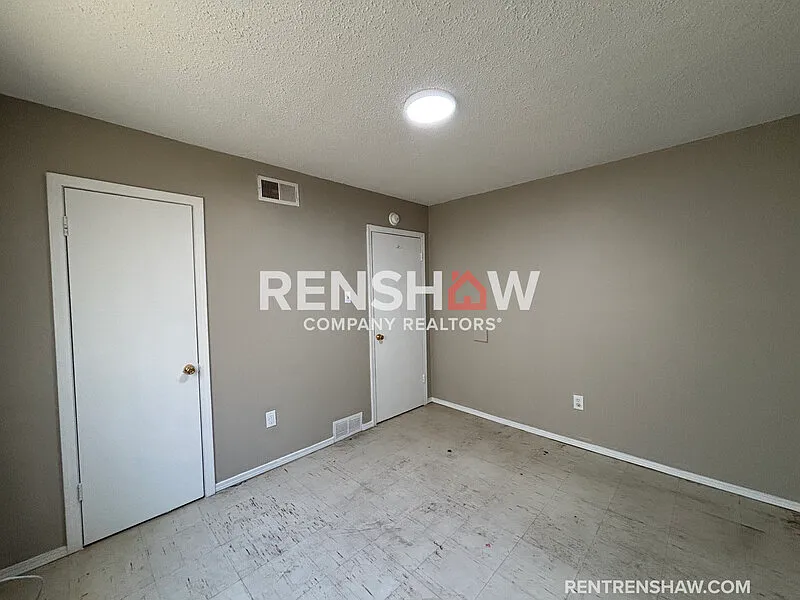 2 bed, 1.0 bath, $795 — Photo 2