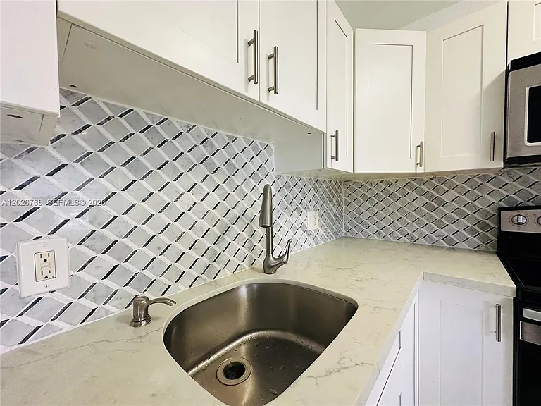 850 SW 133rd Ter #105B — Photo 3