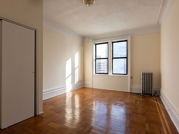 5th image of 601 W 173rd St APT 36