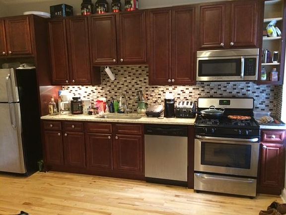 2nd image of 1418 N Milwaukee Ave #2