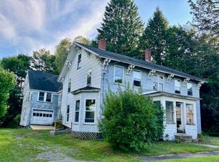 22 High St, Winthrop, ME 04364