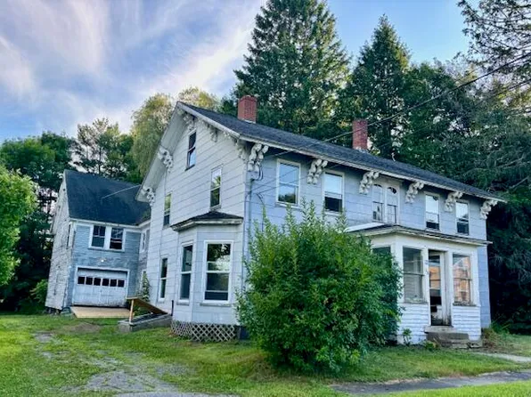 22 High Street, Winthrop, ME 04364
