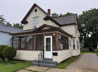 169 W 17th St, Holland, MI 49423
