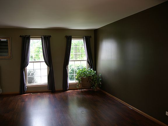 4th image of 2039 Matthew Dr