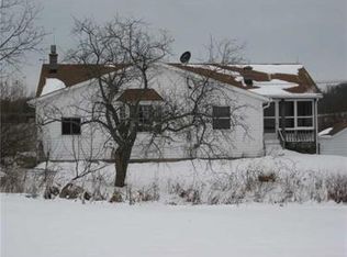 11520 Station Rd, North East, PA 16428