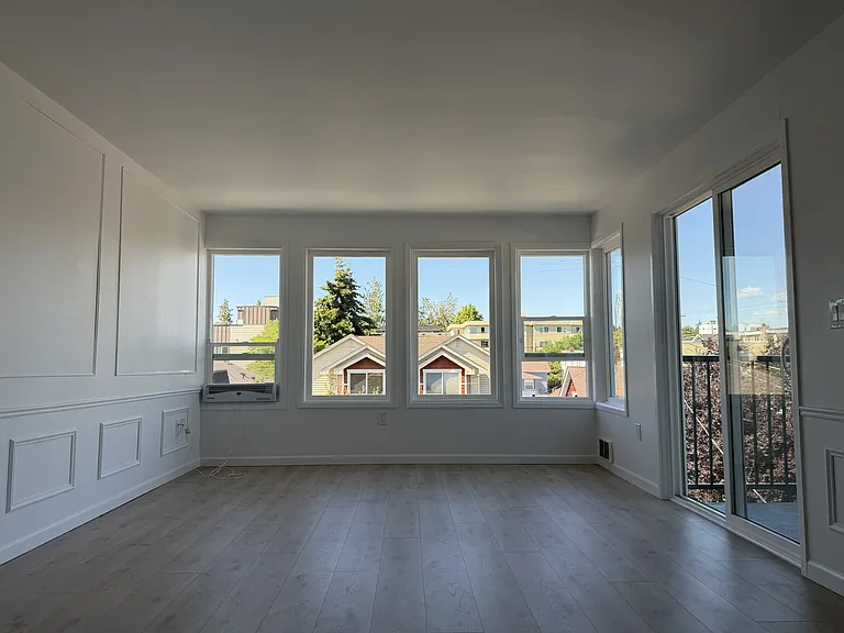 Abundant Natural Light