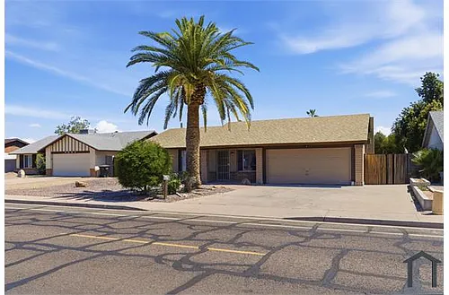 4047 W Sweetwater Ave Photo 1