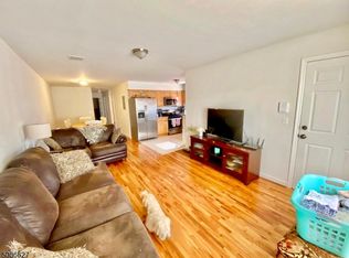 552 Broadway, Elizabeth, NJ 07206