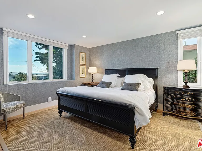 25129 Malibu Rd — Photo 39