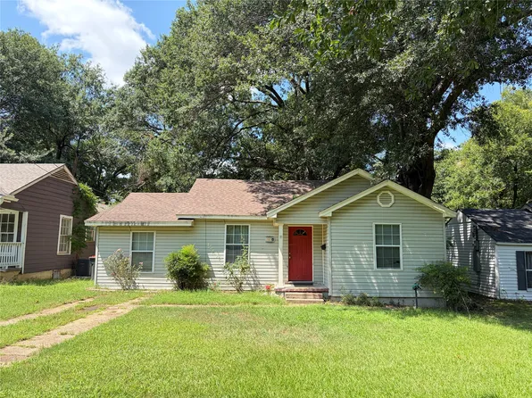 2423 Simpson St, Paris, TX 75460