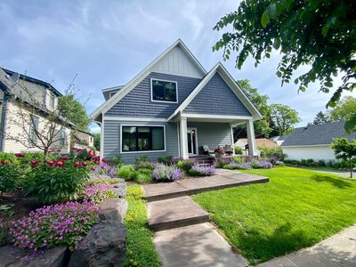1207 James Ave, Saint Paul, MN, 55105