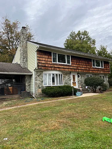 788 Clawson Ave Photo 1