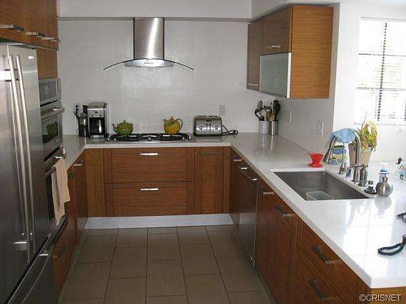 5th image of 5707 Topanga Canyon Blvd APT 4