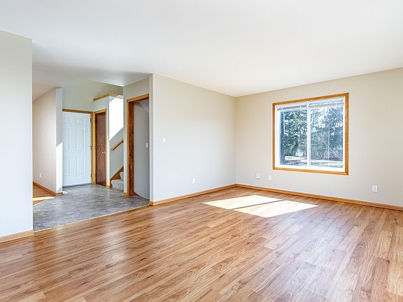 4th image of 1303 Kentucky Ave