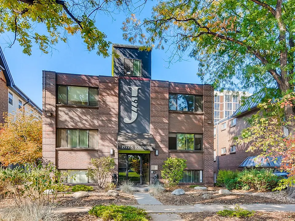 1977 S Josephine St #104