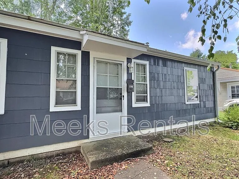 2709 Furlong Ave — Photo 2