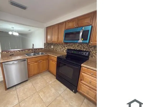 3596 NW 83rd Ln, Sunrise, FL 33351