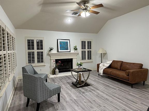 3rd image of 2805 Cortez Dr
