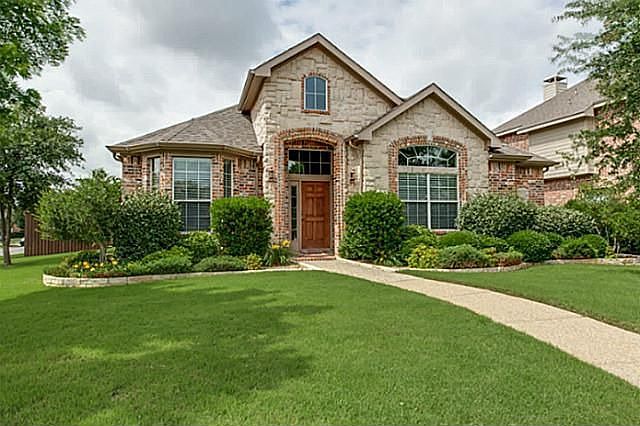 1st image of 2983 Blackstone Dr