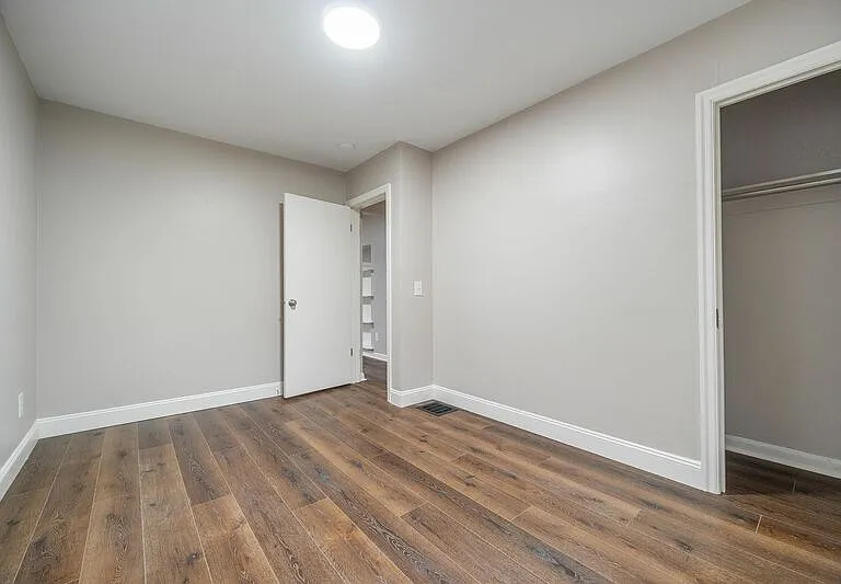 771 E Tulane Rd — Photo 9