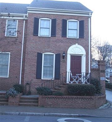 End unit with extra windows