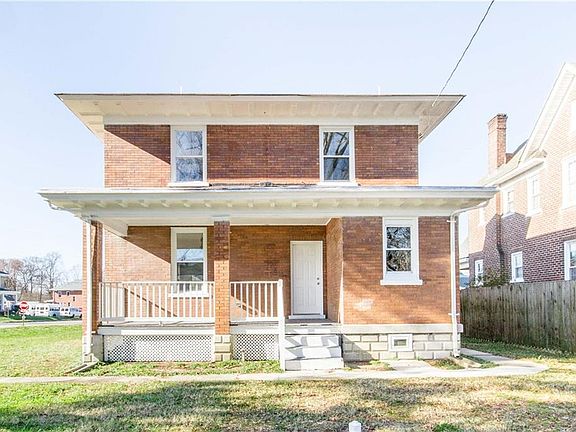 3rd image of 2801 3rd Ave