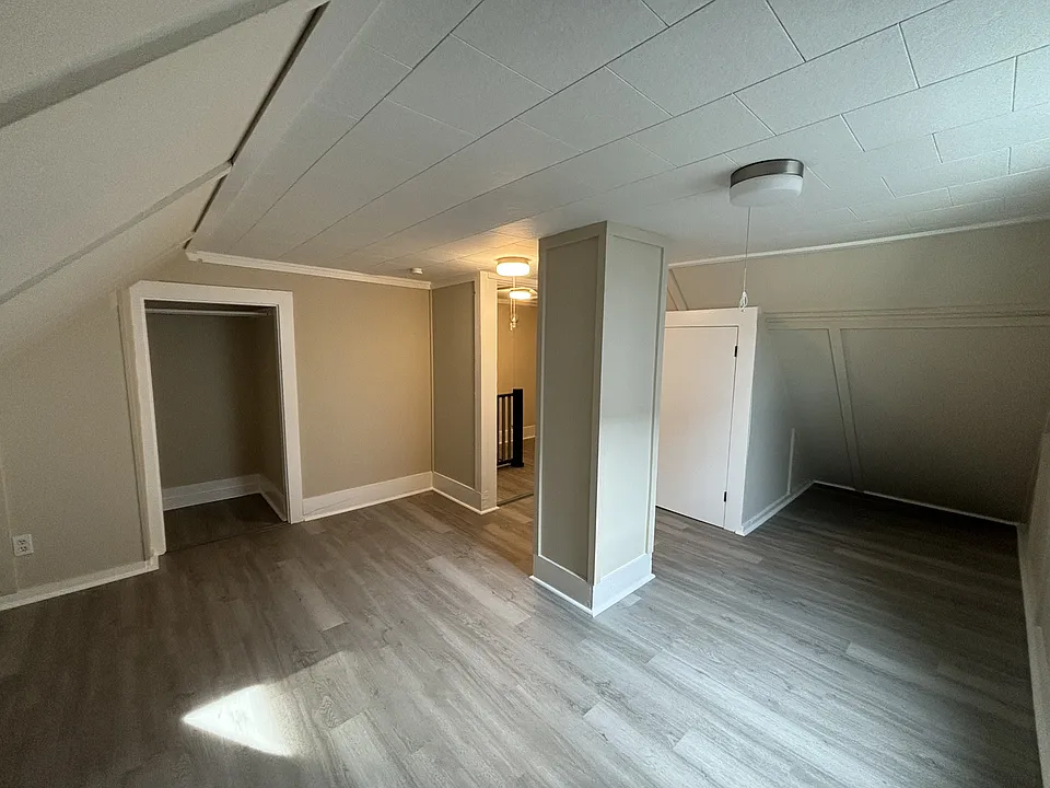 53 S Park St #2