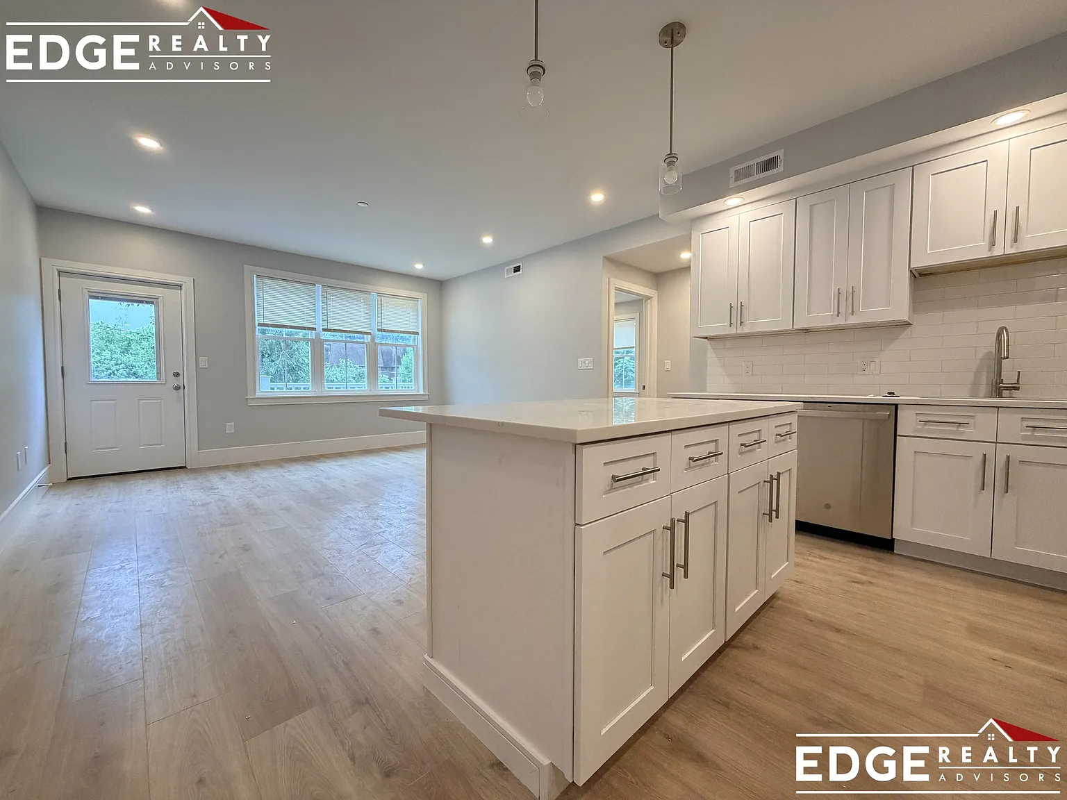 2 bed, $3,700 — Photo 2