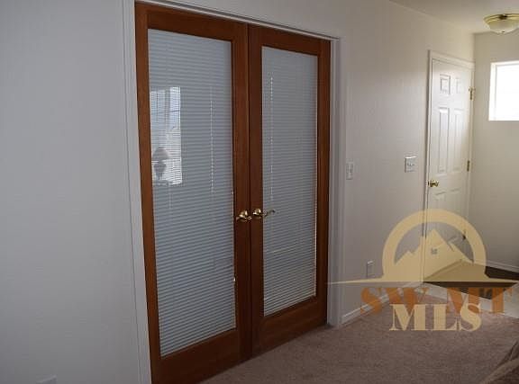 3rd image of 825 Forestglen Dr APT H