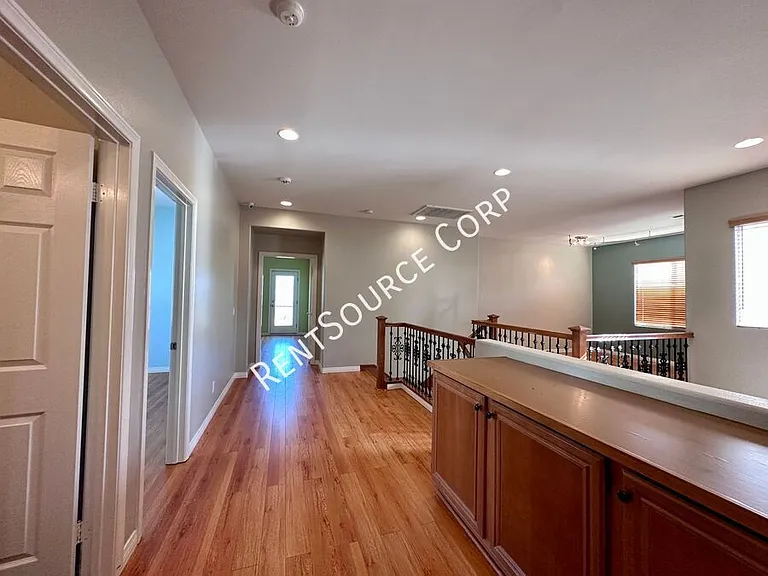 28479 Falcon Crest Dr — Photo 29