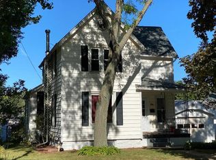 819 Hemlock Ave, Dixon, IL 61021