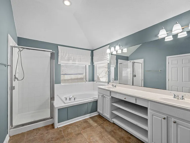 7206 Hollow Field Ln — Photo 14