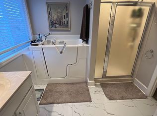 1105 Forest View Dr, Hiawassee, GA 30546