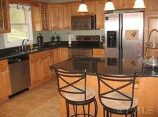 9 Helen Ave, Wappingers Falls, NY 12590
