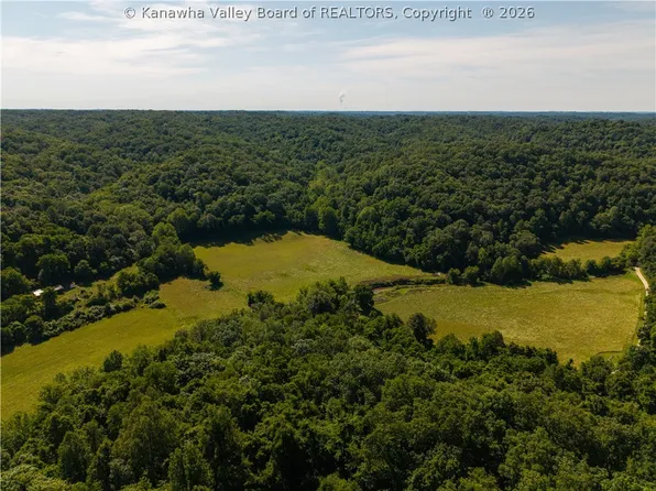 1586 Duncan Creek Rd, Gallipolis Ferry, WV 25515