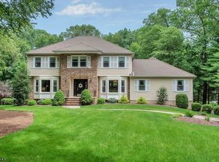 1 Denise Dr, Kinnelon, NJ 07405