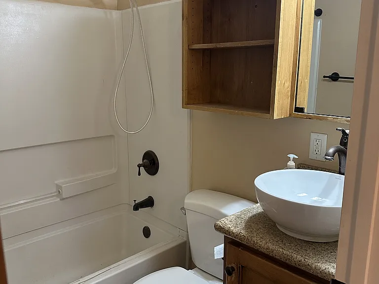 208 E 200 S 1 #2-6 — Photo 4