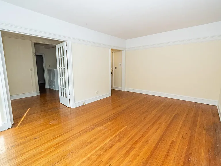 Santa Rosa Apartments — Photo 25