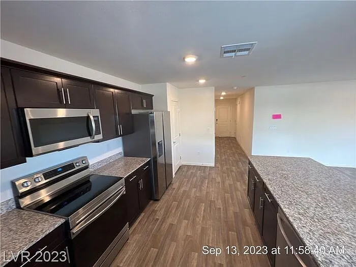 2750 Frosted Teal Ave — Photo 8